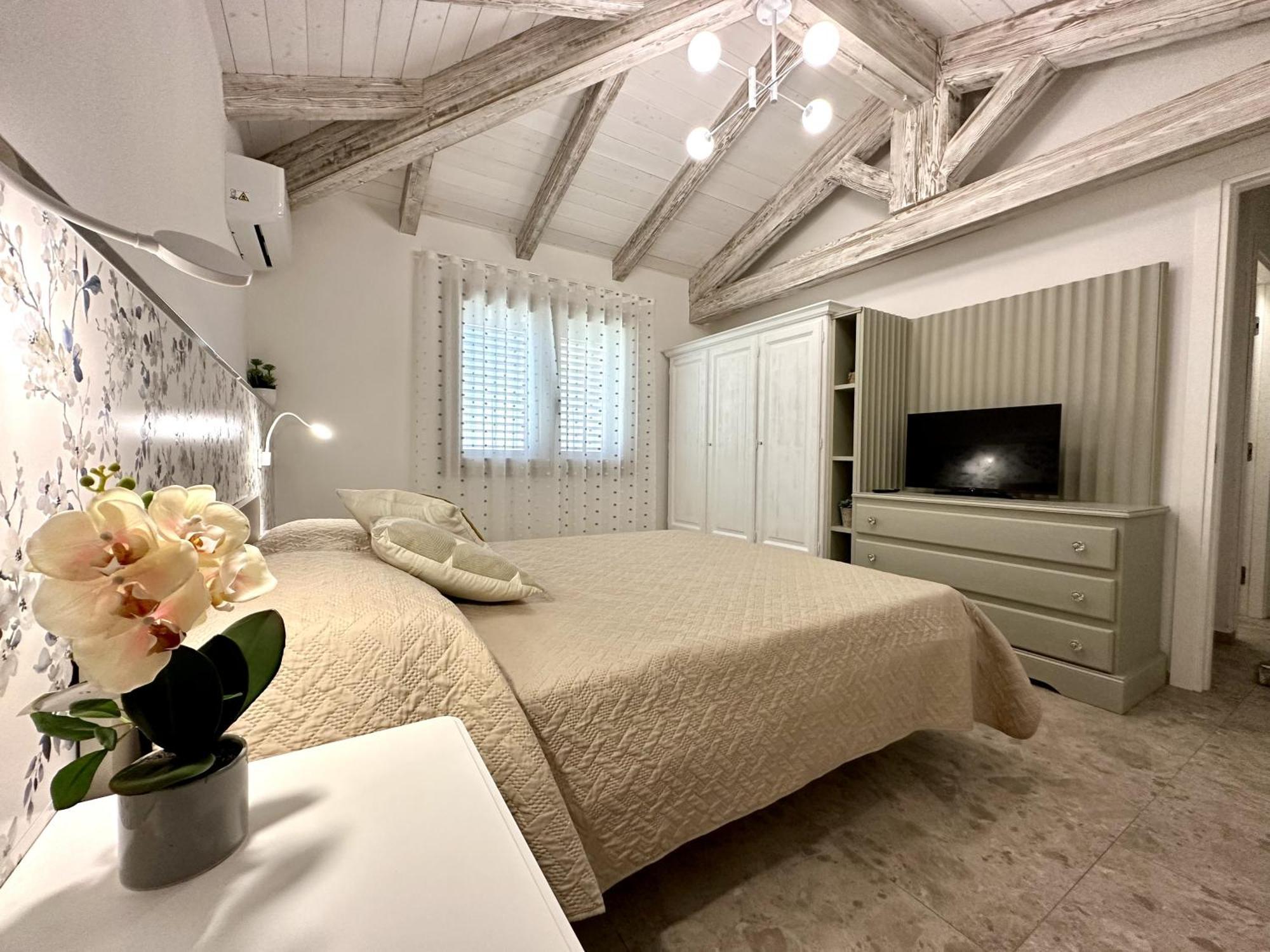 Villa Smeraldo קסטיאדס מראה חיצוני תמונה
